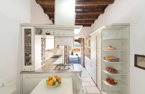 Atsipopoulo Villa | Abrakamus villa in the center of venetian village