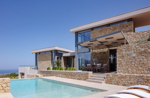Georgioupolis Villa | Accessible Private 4BR Villa, BBQ & Heated Pool & Sea View