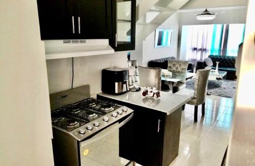 Licey al Medio Apartment | Acogedor apartment , seguridad las 24 horas , Cibao International Airport 8 minutos, Centro de Santiago 10 Minutos , Tamboril la capital mundial del cigarro 10 minutos