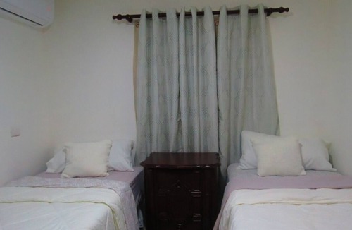 Los Maestros House | Acogedora casa. Cozy place to rest- 5 minutes from downtown