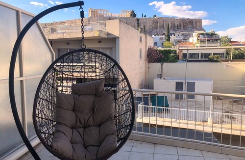Plaka Apartment | Acropolis balcony view 3 min walking to the Acropolis hill