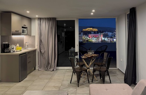 Athens City Centre Apartment | Acropolis Magical View Suite, Metro Kerameikos
