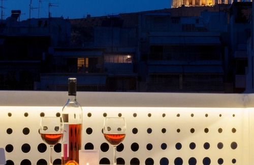 Koukaki Apartment | Acropolis Maisonette, Urban Stripes Athens