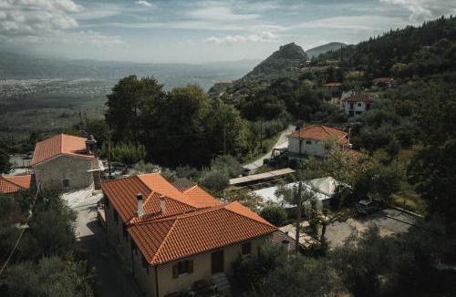 Pikoulianika Hotel | Acropolis Mystra Guesthouse