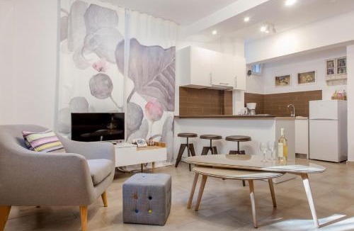 Anafiotika Apartment | Acropolis Quiet Apartment