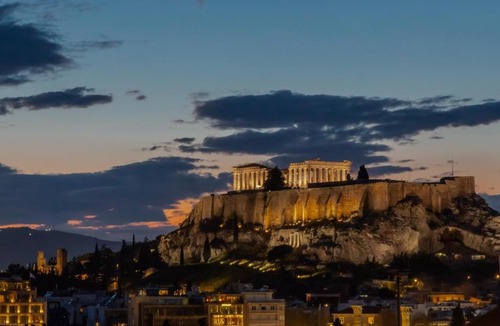 Mets Apartment | Acropolis Sunset Suite