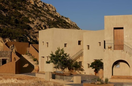 Matala House | Adama - Luxury Junior Suite with Indoor Jacuzzi