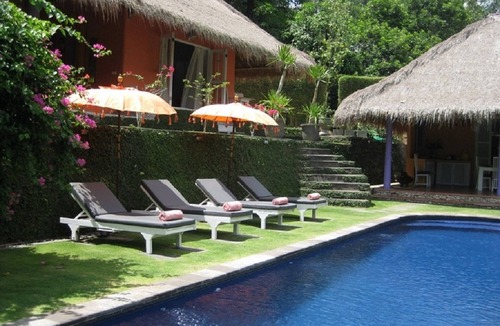 Cepaka Villa | Adorable 3BR Villa, W/Garden, Tabanan! 15Min Drive To Tanah Lot Temple! W/Pool!