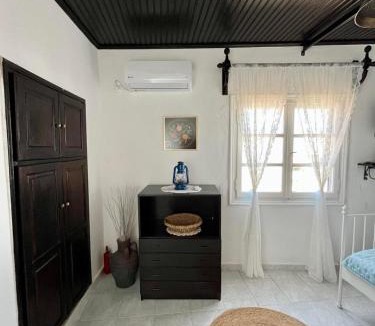 Ioulida House | Aelia