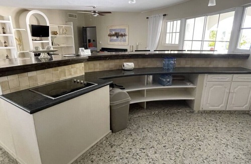 Los Maestros Villa | Affordable Cozy Villa