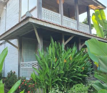 Medewi Bed & Breakfast | AgaLiving Medewi