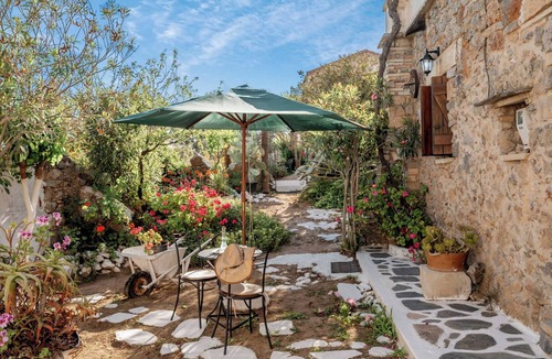 Malaxa House | Agapi's Charming Retreat - Rustic Escape By Chania