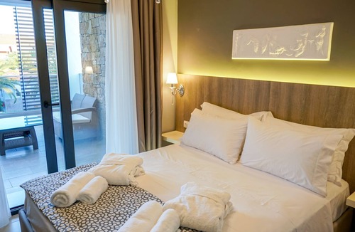 Pefkochori Hotel | Agnes Deluxe Hotel