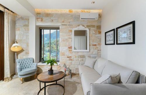 Koinira Apartment | Agorastos Suites