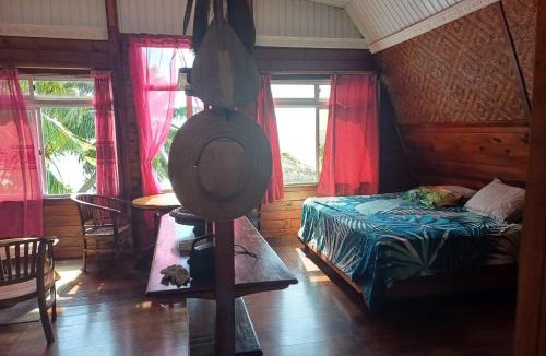 Mahina Apartment | AHONU BEACH STUDIO - Garden and sea