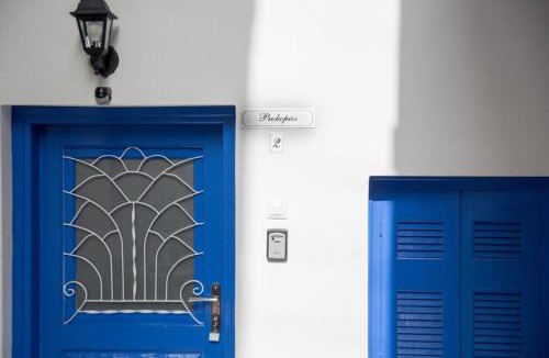 Piraeus Apartment | Aimou Studio's Apartment's