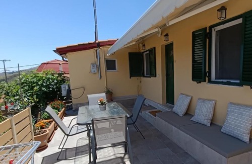 Eleios-Pronnoi House | ainos cottage