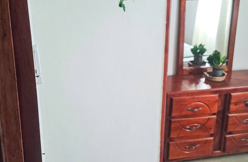 Los Patos Apartment | Air-conditioned tropical room