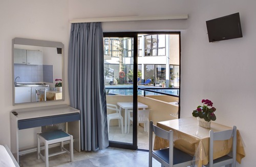 Kato Galatas Hotel | Akasti Hotel