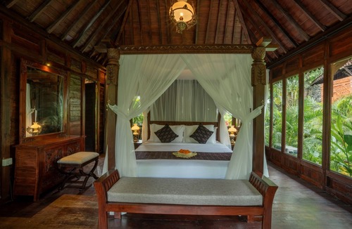 Melayang Hotel | Aksmi Suites & Villas