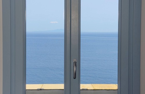 Exomvourgo Apartment | Akti giannaki ,sea view