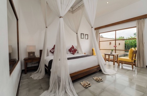 Melayang Hotel | Alam Puisi Villa