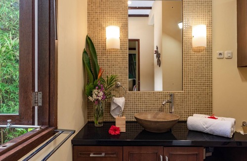 Kayu Putih Hotel | Alamanda Lovina