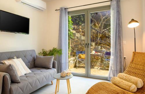 Mavrikiano Apartment | Alassia Εlounda Apartment 1