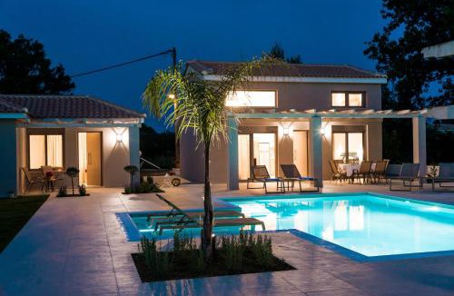 Porto Koukla Villa | Alba Al Mare Villette