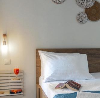 Linoperamata Apartment | Albore ImBlue, Luxury Sea View Jacuzzi Retreat in Crete