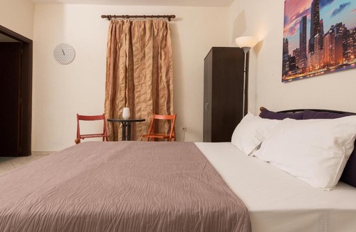 Chrisi Akti Hotel | Alekos Studios
