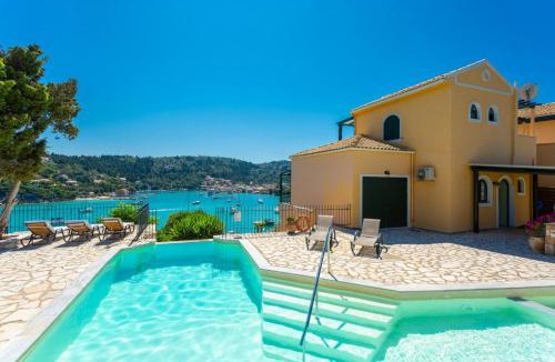 Lakka Villa | Alexander