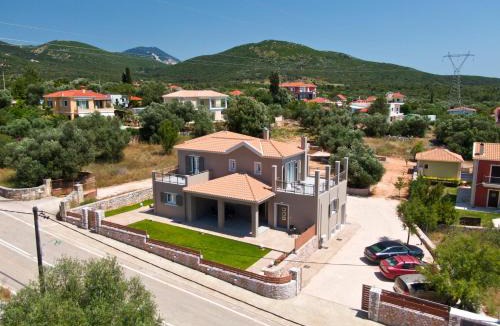 Razata Apartment | ALEXANDRA'S Residence