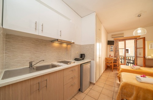 Agia Efimia Apartment | Alexatos Studios