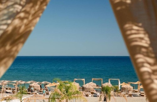 Haraki Apartment | Alia Beachfront Suites and Spa