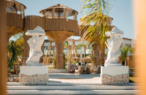 Haraki Hotel | Alia Beachfront Suites and Spa