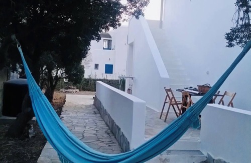 Ios Town Apartment | Alice House At Port of Ios island 150m from the beach