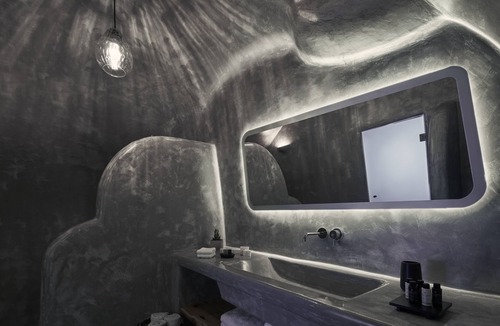 Oia House | Alisaris Caves
