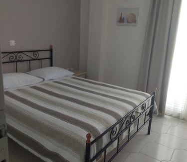 Kamari Hotel | Alkyon Hotel
