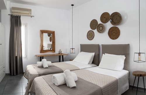 Paleopolis Hotel | Alkyoni Studios