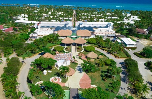 Punta Cana Resort | All-Inclusive Premium Suite (Seaview Balcony) at Grand Sirenis Punta Cana Resort