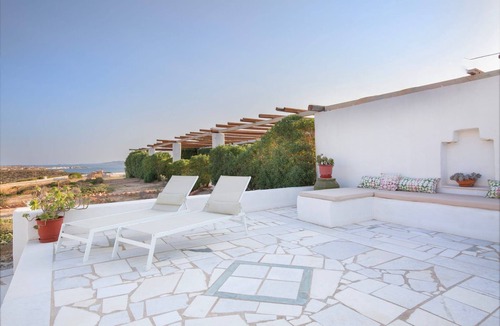 Nea Cryssi Akti Villa | Alluring Paros Villa | Villa Kron | 2 BDR | Breathtaking Sea Views