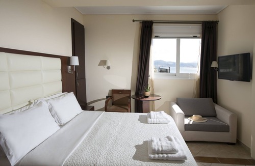 Chalcis Hotel | Almira Mare