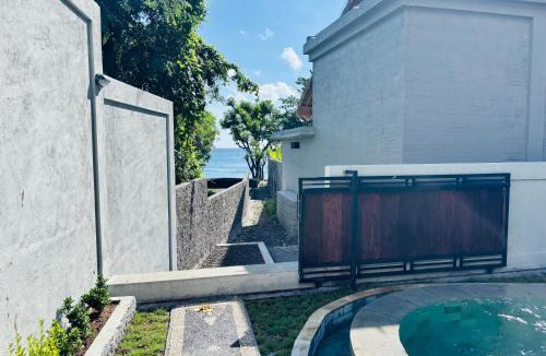 Amed Villa | Alone Villa