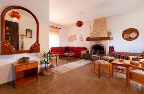 Fanai House | Alonia Summerhouse in Fanes