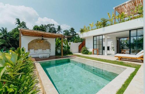 Mambal Villa | Amari Villa Modern 2BR Pool & Rooftop Sauna in Ubud