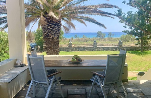 Agios Ioannis House | ⭐️⭐️⭐️⭐️⭐️AMAZING BEACH HOUSE in TINOS! Literally On the Beach!