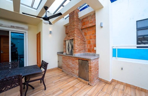 Renacimiento Apartment | Amazing condo + hot tub!
