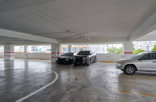La Julia Apartment | Amazing Harmony Apt 18FLR in LaJulia @Pool*Gym*Spa