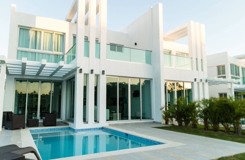 El Soco Villa | Amazing Villa With Private Pool.